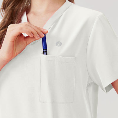 Uniforme de trabajo blanco para mujer, detalles superiores