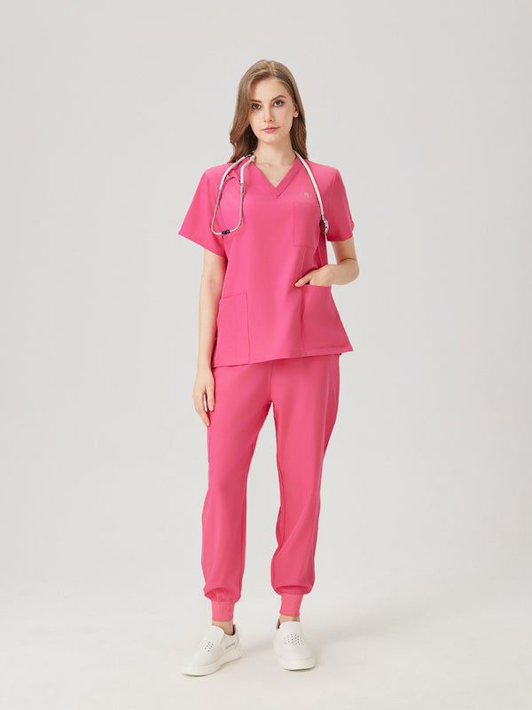 Uniforme médico morado de mujer, fotografía de cuerpo entero de la modelo