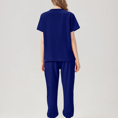Uniforme médico femenino azul real, vista posterior