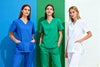 ¿Qué significa cada color de uniforme de doctor?