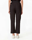 Pantalón negro vista trasera con dos bolsillos