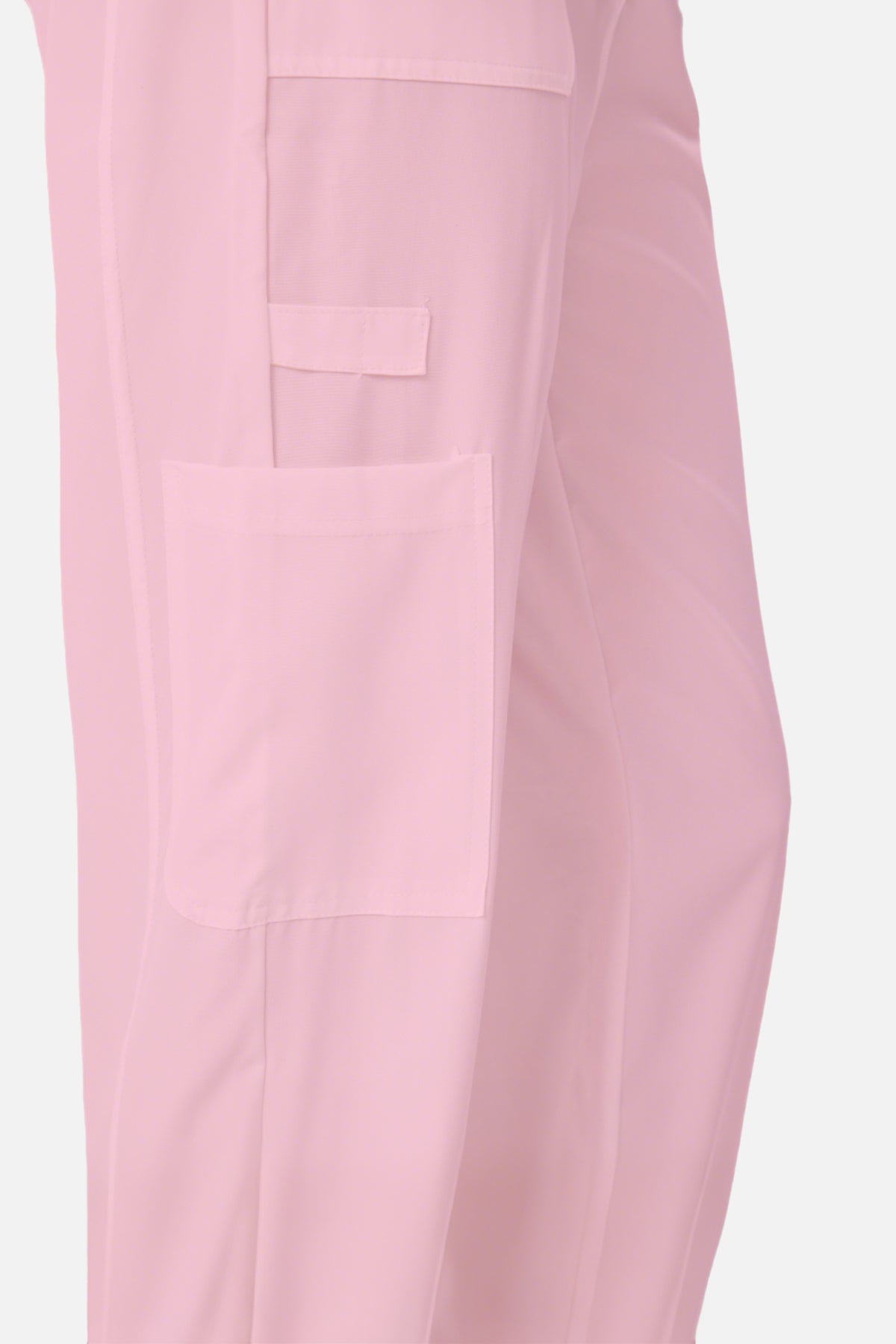 Bata quirúrgica rosa de mujer, detalles del pantalón mostrados