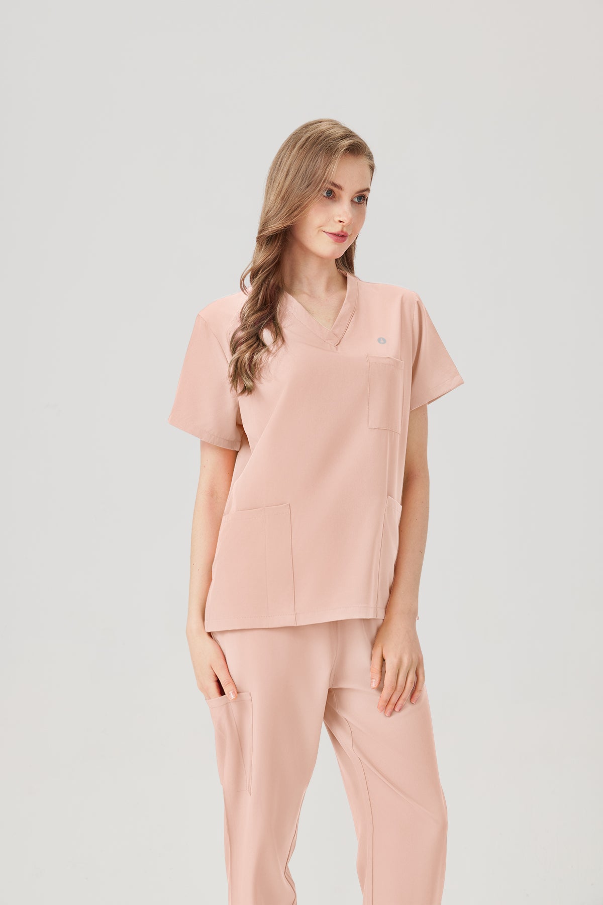 Uniforme médico rosa de mujer, imagen ampliada