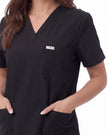 JelriSoFit Free Uniformes Quirúrgicos – Mujer Negro, Aberturas laterales