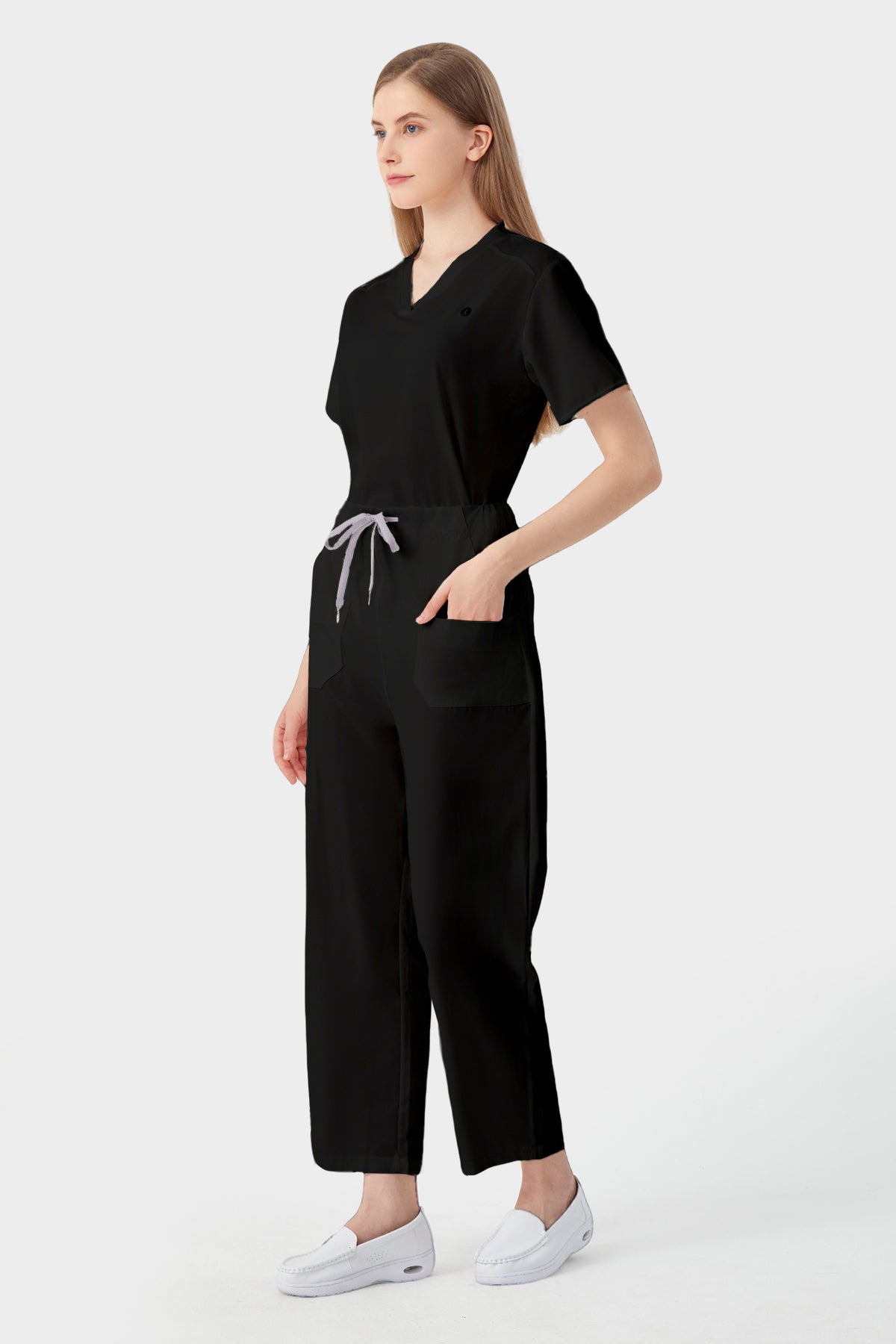 Uniforme médico femenino negro, vista lateral