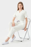 Uniforme médico blanco de mujer, imagen de modelo