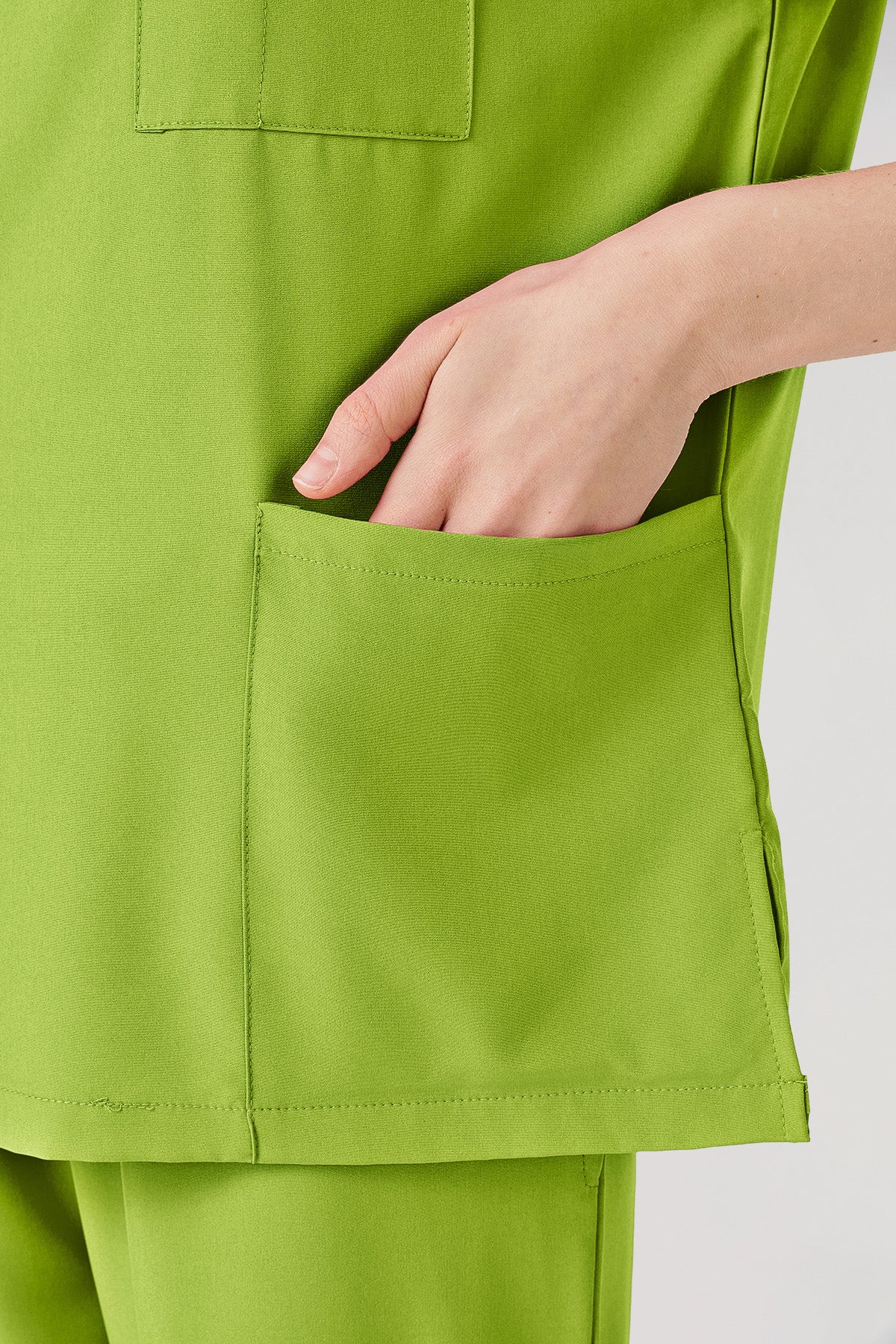 JelriSoFit Classic Uniformes Médicos - Mujer Verde Lima, Suave y elástico