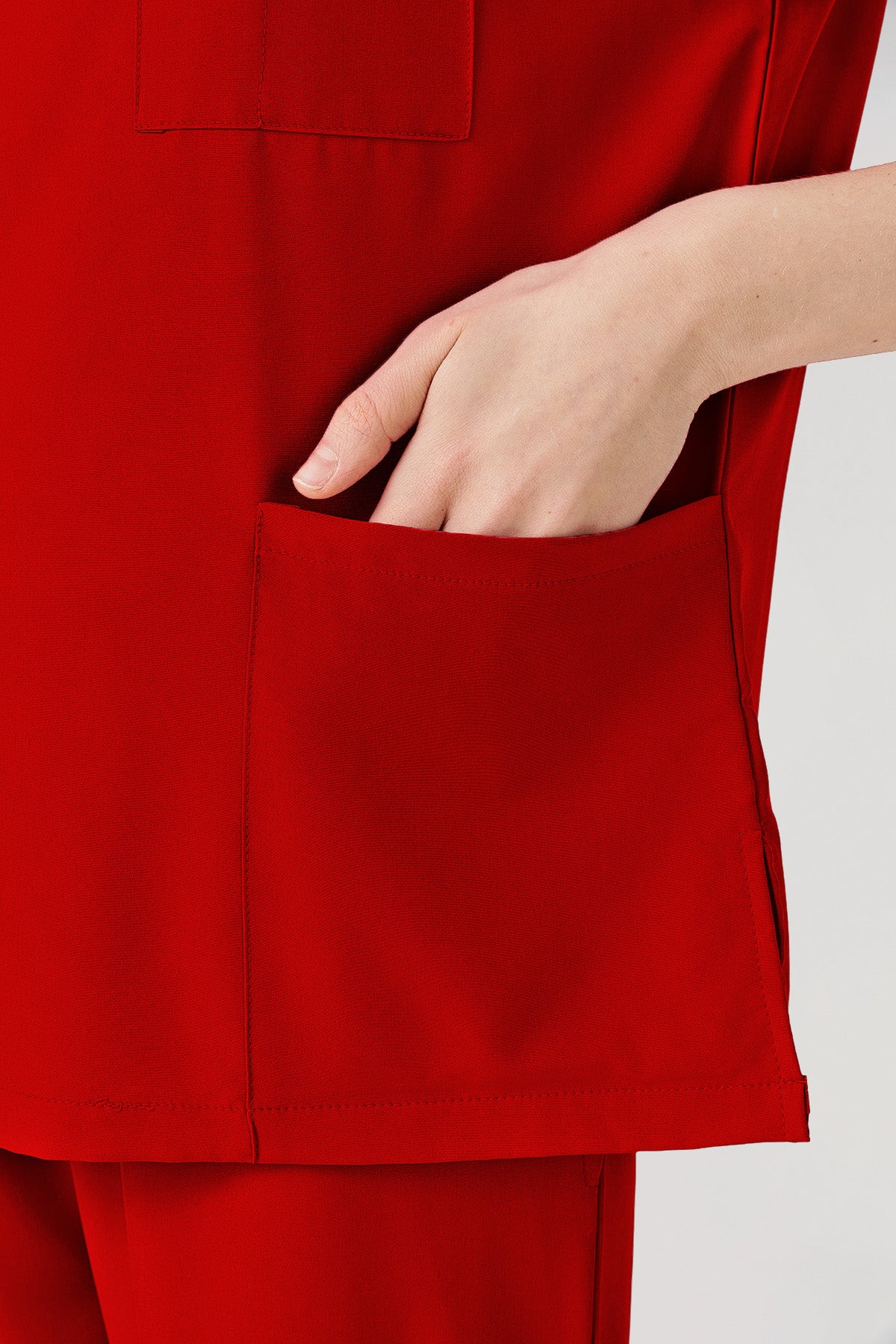 JelriSoFit Classic Pijama Quirúrgica - Mujer Granada Roja, resistente a salpicaduras leves