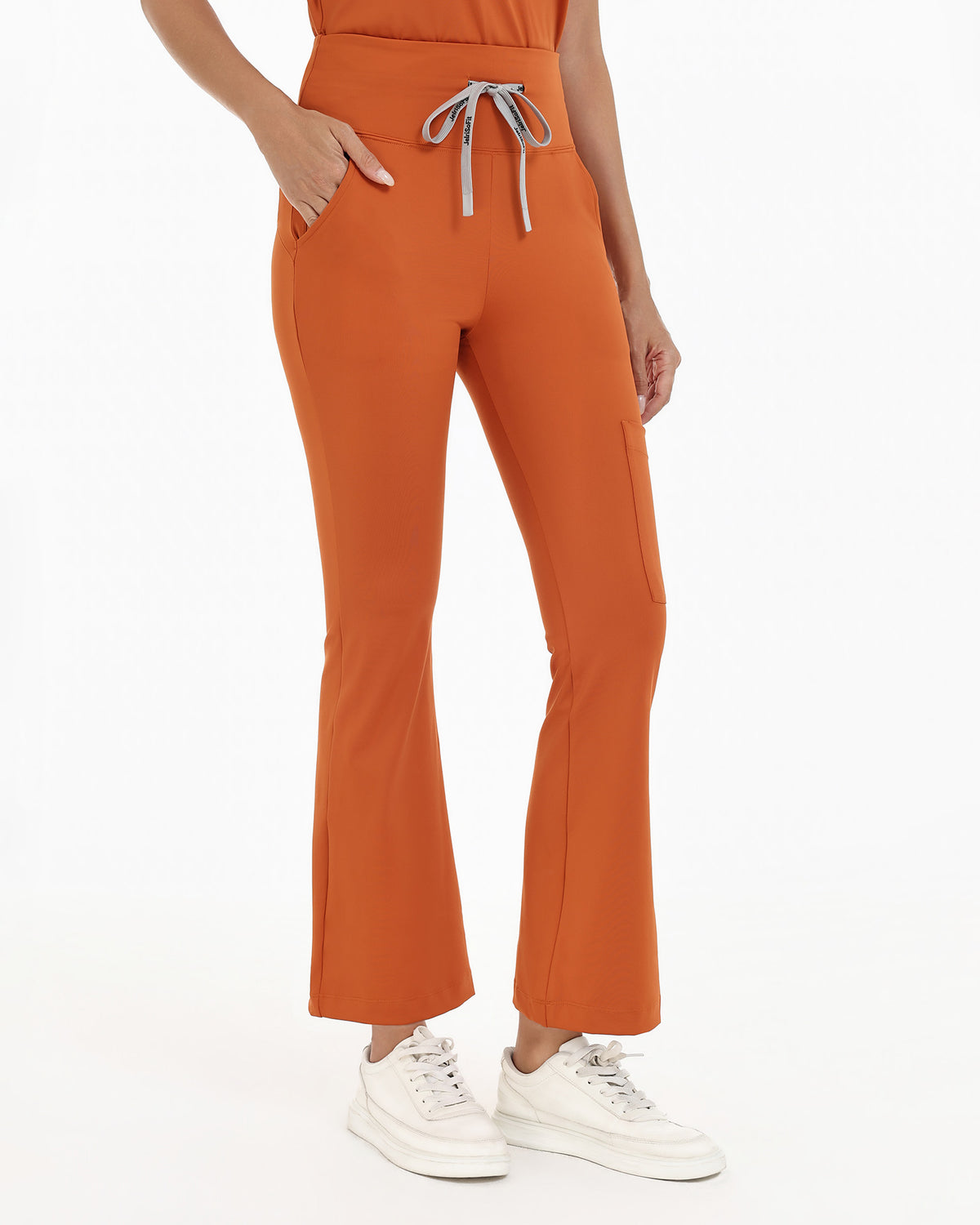 JelriSoFit FlowForm Uniformes de Trabajo 2 Piezas – Mujer Mocha, comodidad tipo activewear y ajuste estructurado