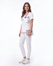 JelriSoFit Free Uniformes Quirúrgicos – Mujer Blanco, Tejido resistente a salpicaduras leves