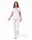 JelriSoFit Free Uniformes Quirúrgicos – Mujer Blanco, Tejido resistente a salpicaduras leves