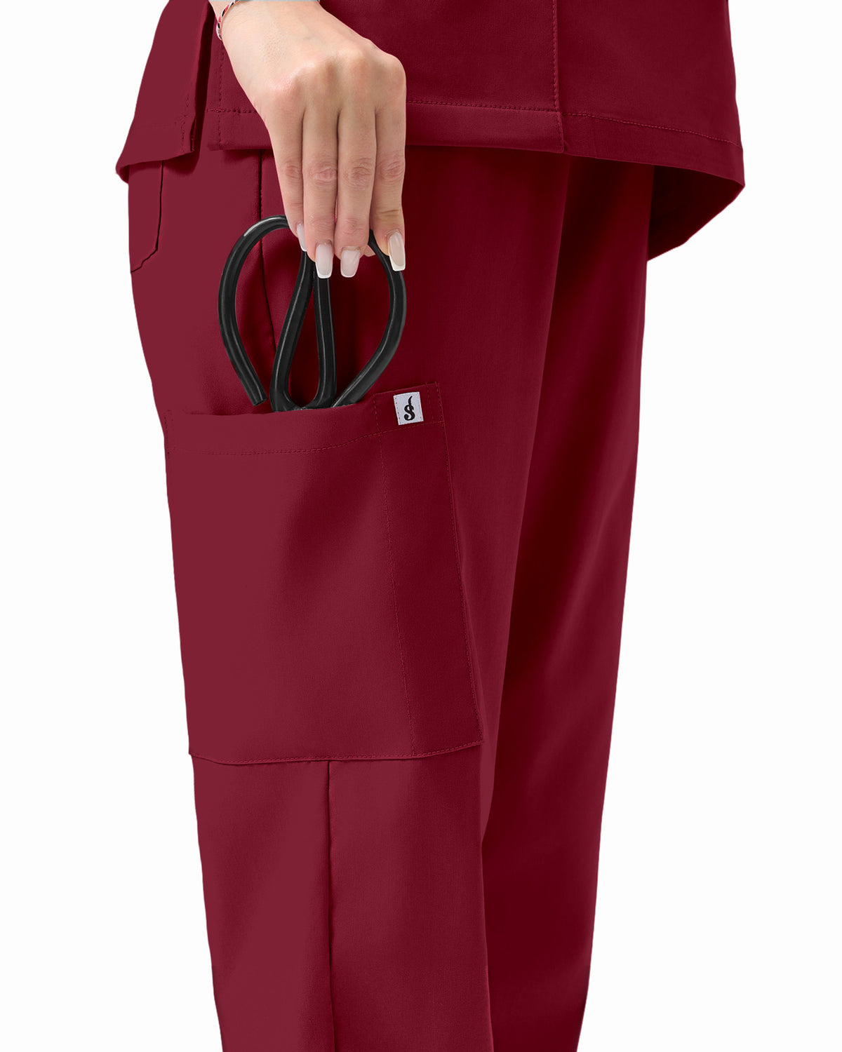 JelriSoFit Free Uniformes de Trabajo – Mujer Vino, mantiene una apariencia ordenada