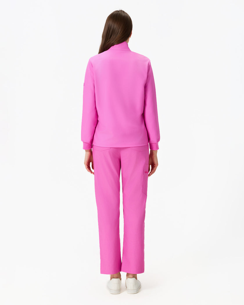 Vista trasera uniforme de trabajo rosa baya