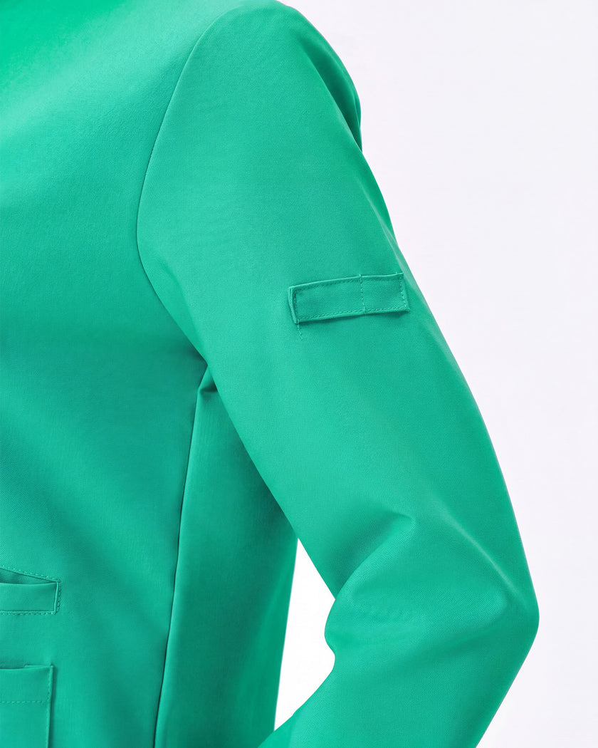 Detalle etiqueta manga de la chaqueta sea mist