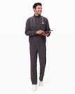 JelriSoFit set quirúrgico de 3 piezas para hombre Gris Carbón, vista frontal de cuerpo completo