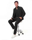 JelriSoFit set quirúrgico de 3 piezas para hombre Negro, modelo sentado