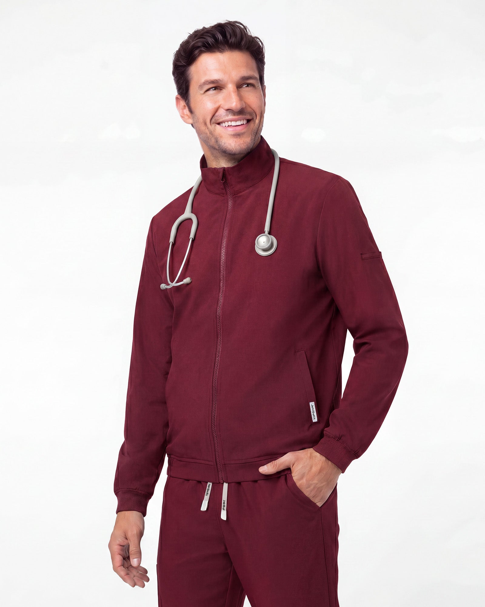 JelriSoFit set quirúrgico de 3 piezas para hombre Vino, modelo con chaqueta